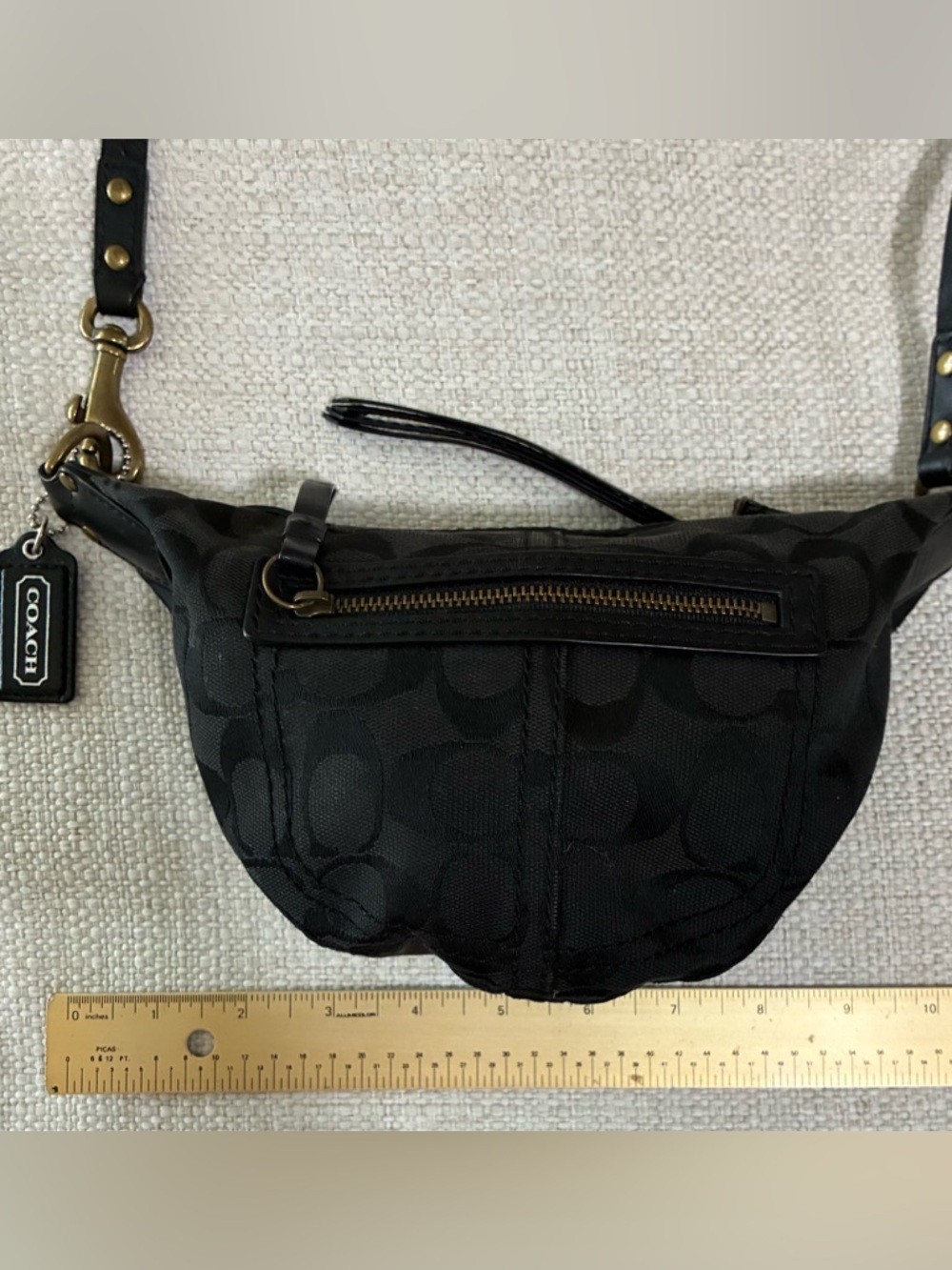 Coach BlackEUC Signature Swing
Crossbody Bag 10840 Y2K - Picture 13 of 15